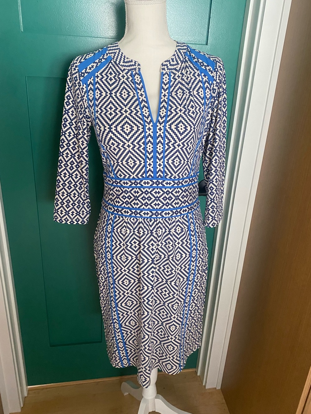 J McLaughlin Blue and White Geometric Sheath Dress, size S